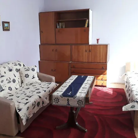 Квартира До Морето Appartamento Burgas